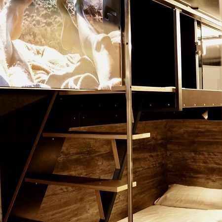 Boxhotel Ганновер Экстерьер фото
