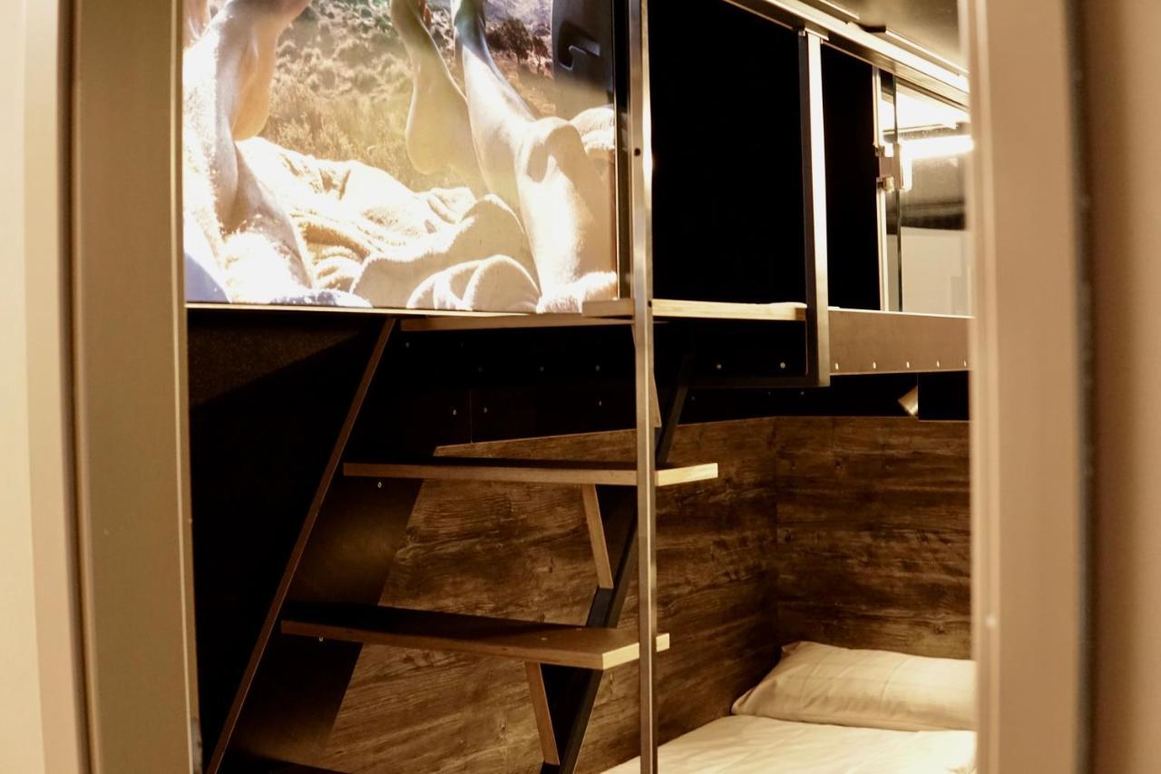 Boxhotel Ганновер Экстерьер фото