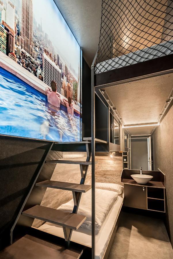 Boxhotel Ганновер Экстерьер фото