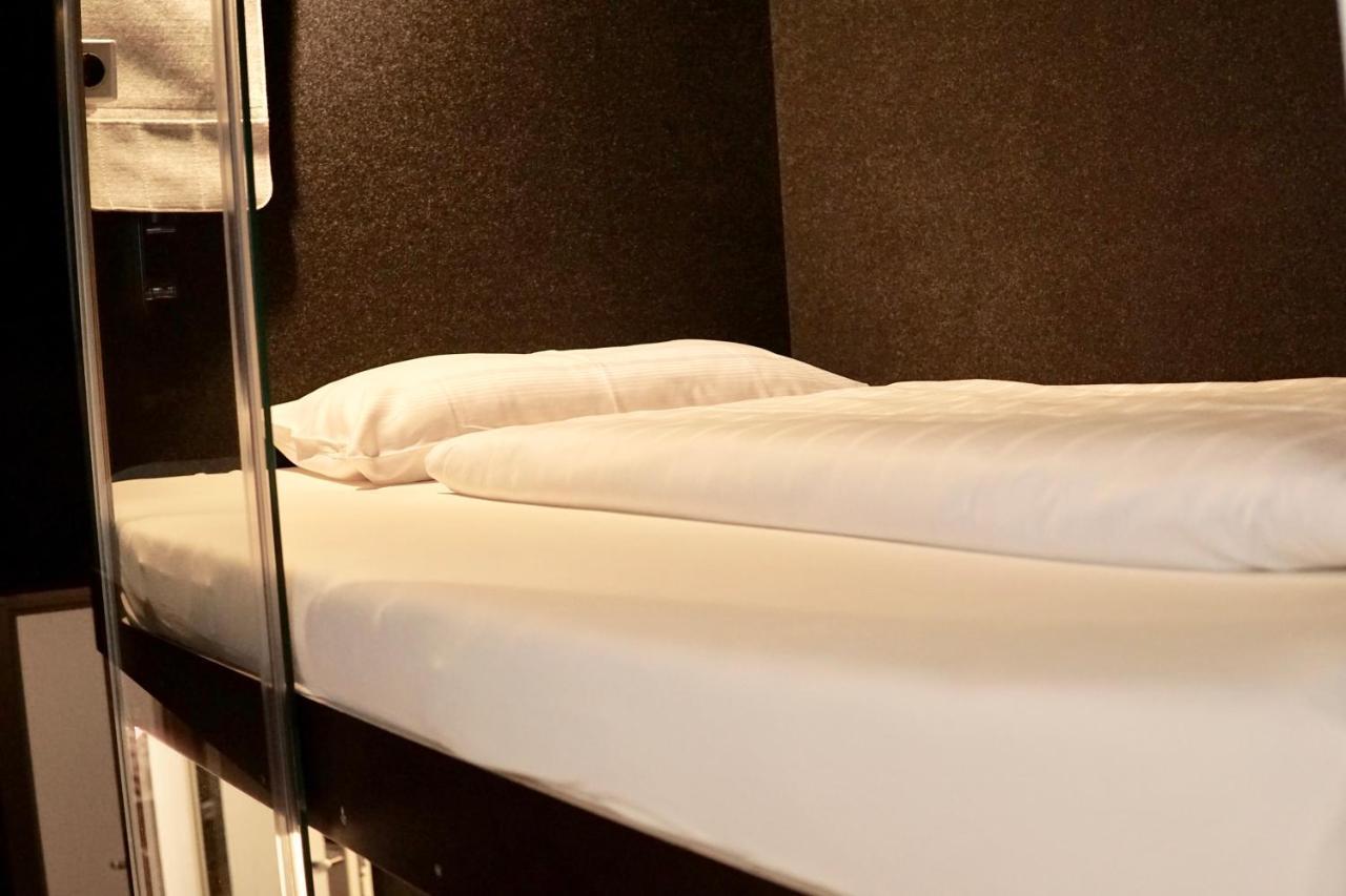 Boxhotel Ганновер Экстерьер фото