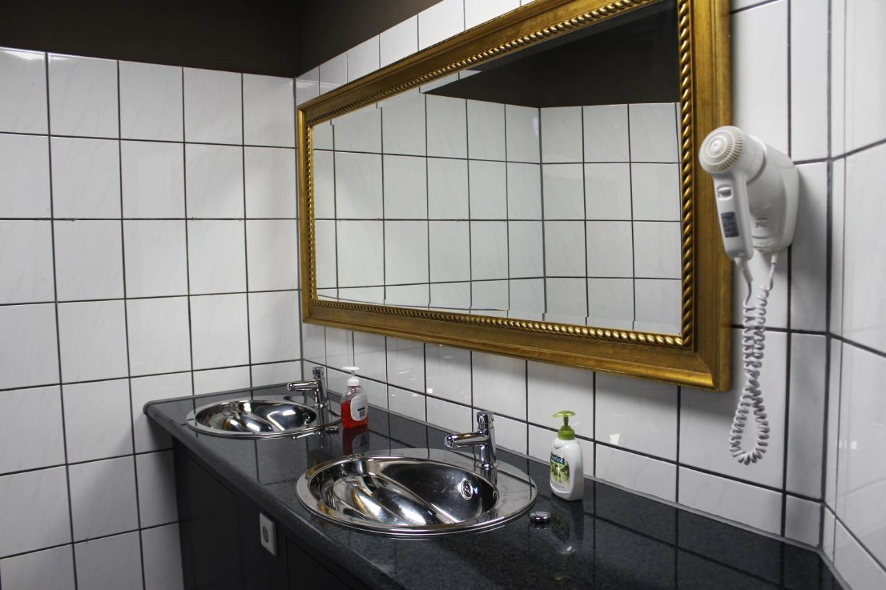 Boxhotel Ганновер Экстерьер фото