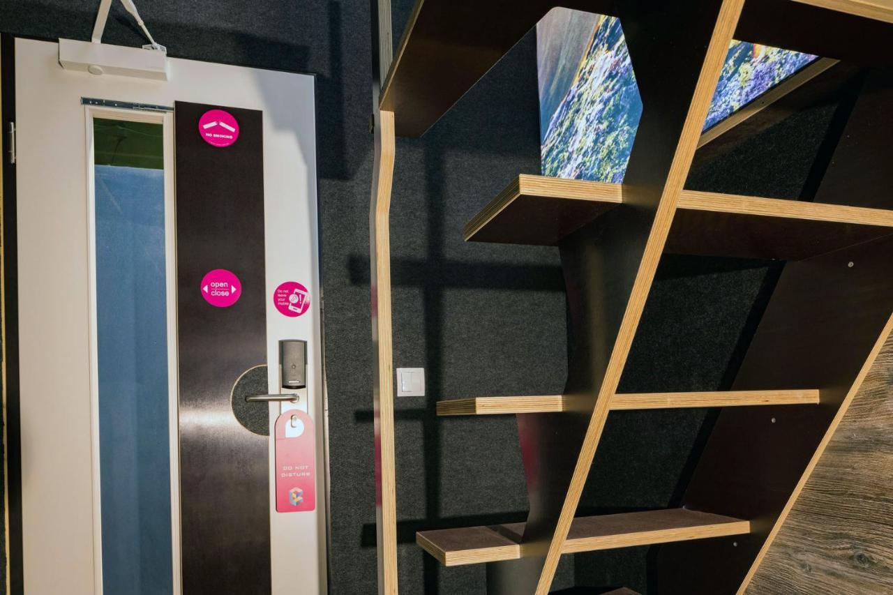 Boxhotel Ганновер Экстерьер фото